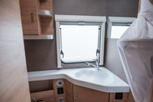 Knaus Südwind Black Selection