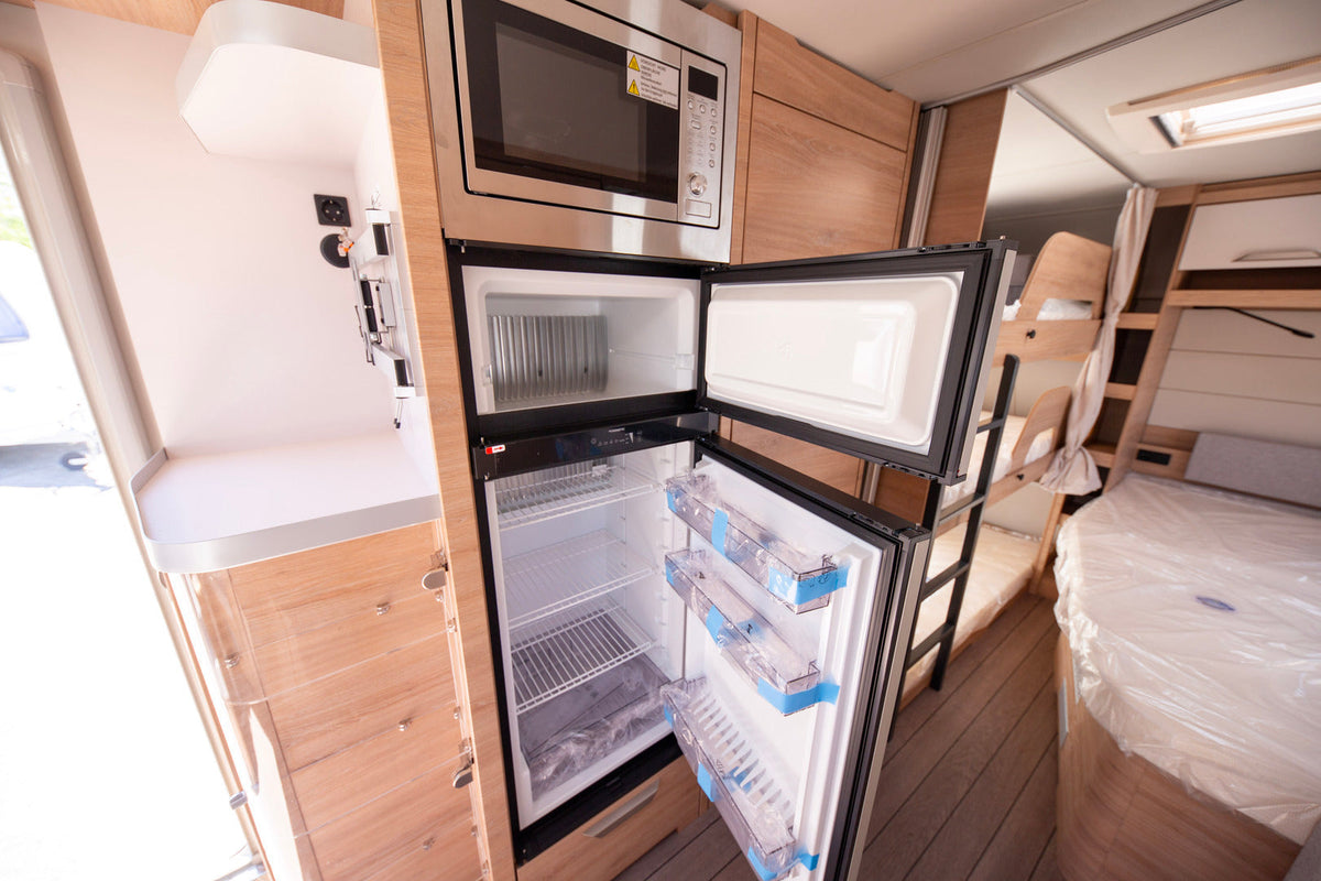 Knaus Südwind Black Selection – Réf. 8