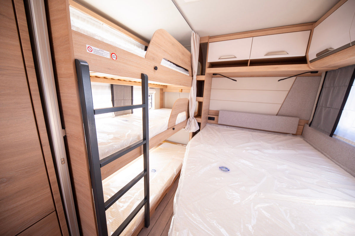 Knaus Südwind Black Selection – Réf. 8