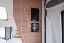 Knaus Südwind Black Selection