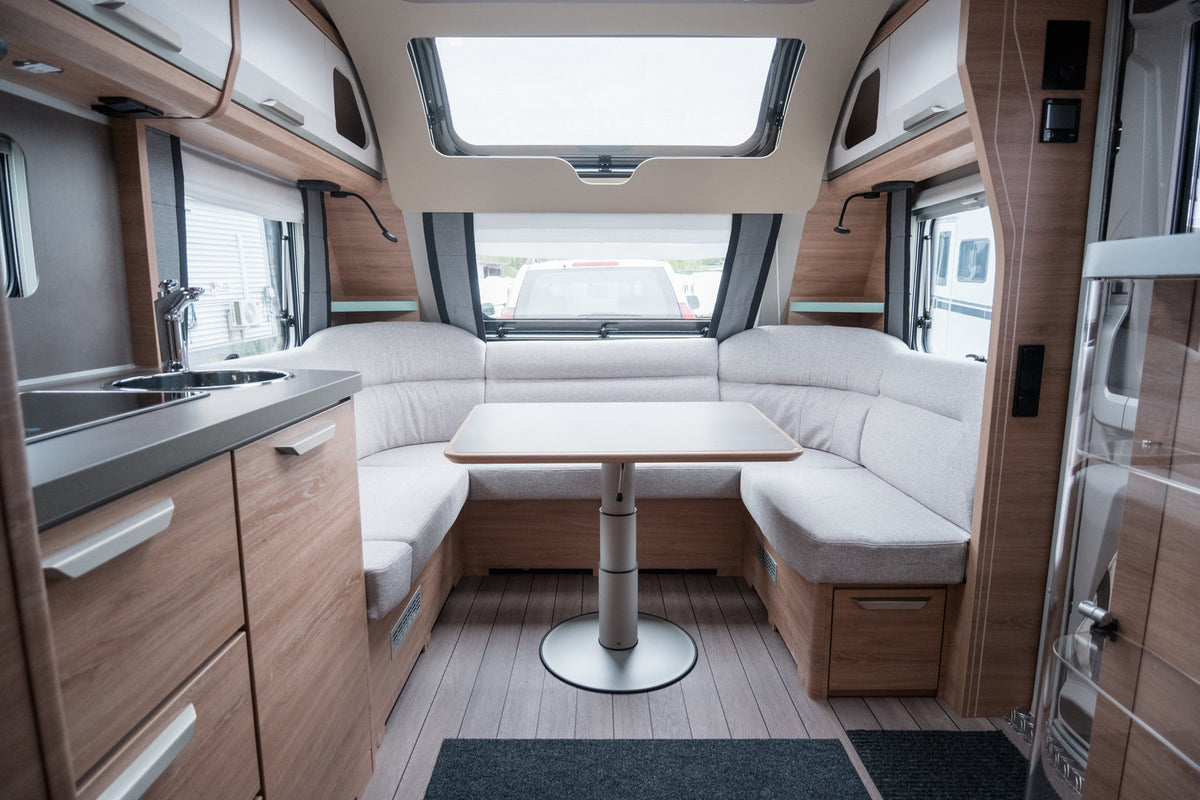 Knaus Südwind Black Selection